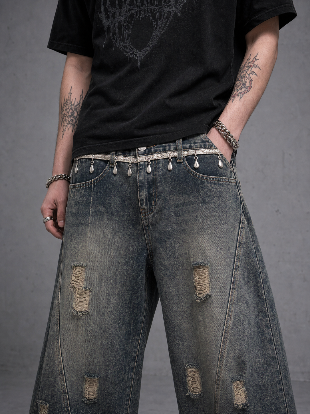 Men‘s Gothic Distressed Charm Baggy Jeans